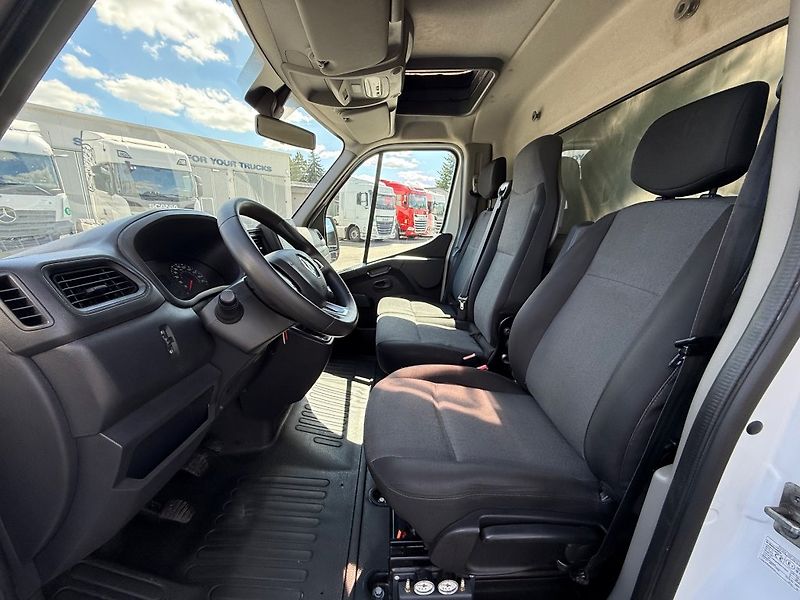 Renault Master 12 palet EURO 6 - fotka 11 z 19