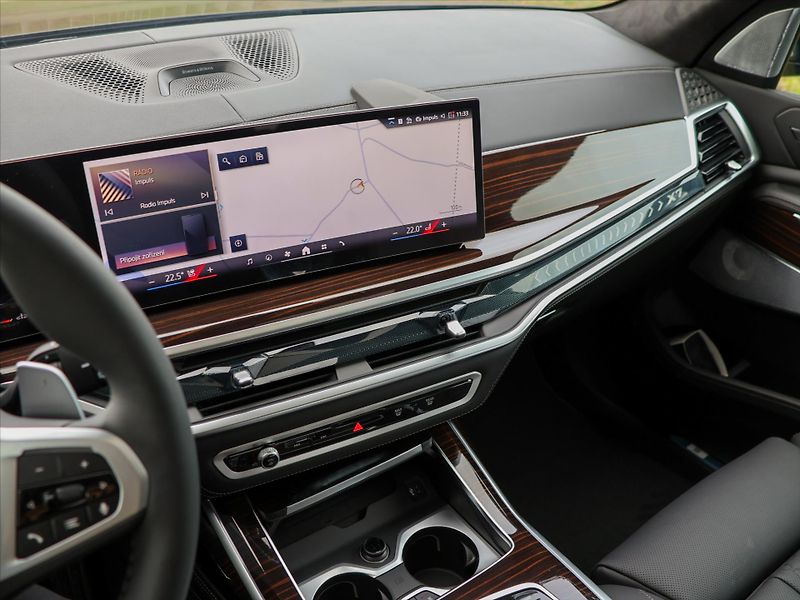 BMW X7 3,0 xDrive40d Mpacket - fotka 32 z 46