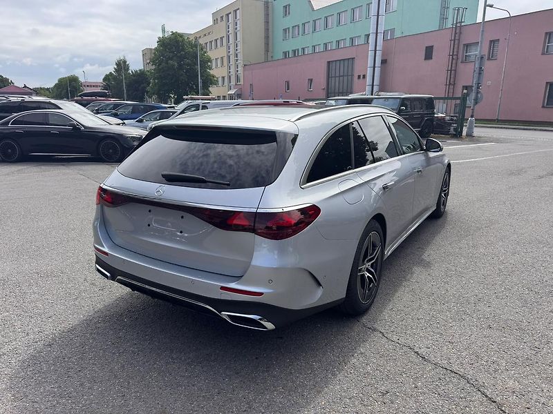 Mercedes-Benz Třídy E (2026) E 450 d 4MATIC kombi - fotka 7 z 22