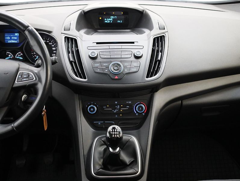 Ford Grand C-MAX (2018) 1.0 92kW, ČR, 1. Maj., Tažné, - fotka 26 z 30