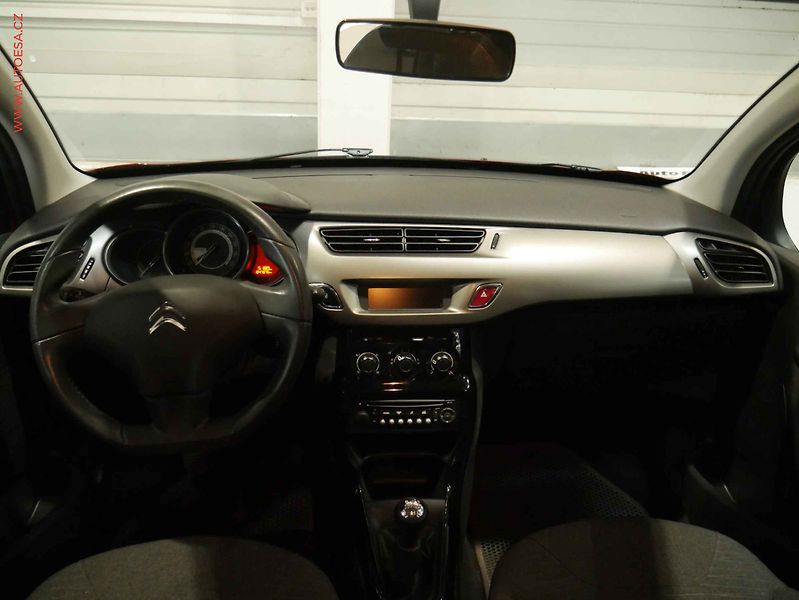 Citroën C3 (2016) 1.2., 1.maj,ČR, AC, temp - fotka 8 z 15