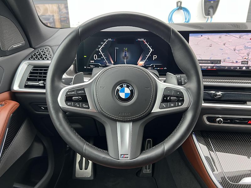 BMW X5 xDrive 30d M-Sport - fotka 10 z 33