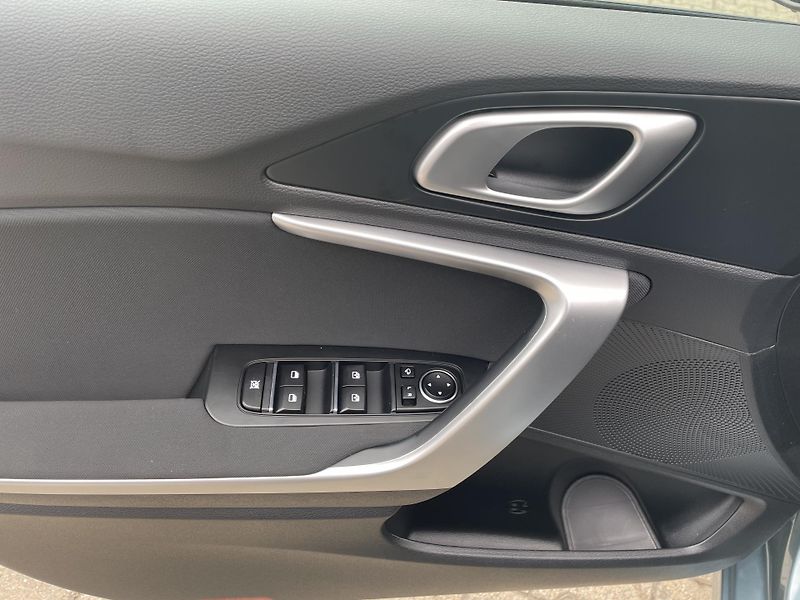 Kia Ceed SW (2025) 1,5T-GDi  TOP 