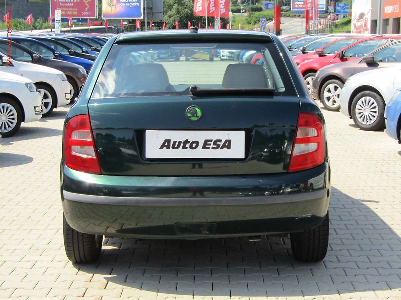 Škoda Fabia (2001) 1.4MPi, AT, AC, výhř.sed. - fotka 5 z 18