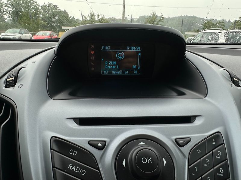 Ford B-MAX (2014) 1.0i 74kW/1MAJ/Serv.Knih/Pěkný - fotka 24 z 27