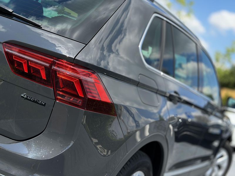 Volkswagen Tiguan (2022) 2.0 tsi 140 kw/4x4/záruka/DPH - fotka 10 z 21
