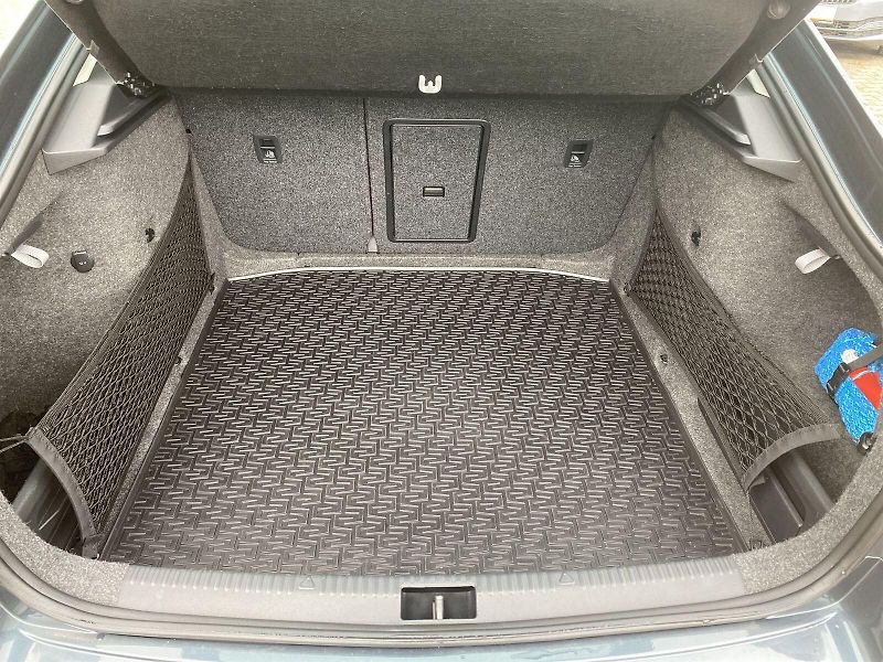 Škoda Octavia (2015) 2.0 TDI Elegance - fotka 24 z 30