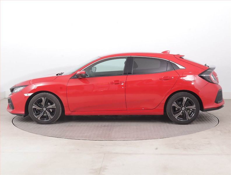 Honda Civic (2017) 1.0 VTEC Turbo, Serv.kniha - fotka 3 z 18