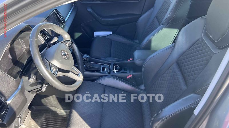 Škoda Karoq (2018) 1.0 TSi, 1.maj,ČR, AT, navi - fotka 3 z 3