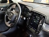 Volvo XC40  D3 AWD Momentum+Winter Pack - náhled 16