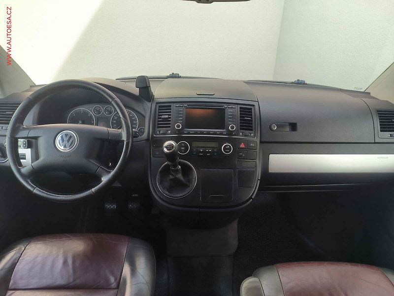 Volkswagen Multivan (2006) 2.5TDi 4x4 - fotka 8 z 20