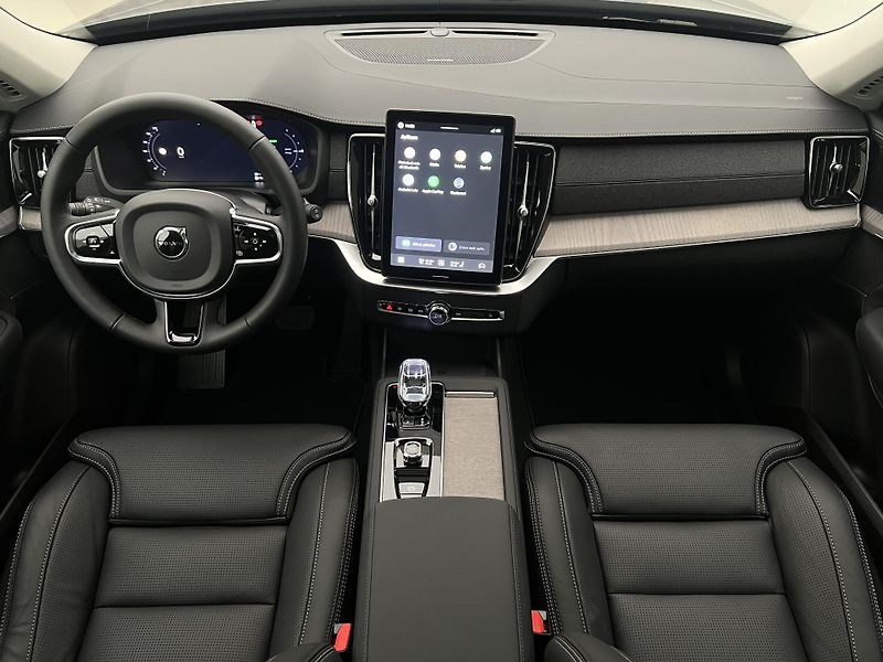 Volvo XC90 (2026) T8 AWD PLUS BRIGHT - Rezervace - fotka 2 z 47