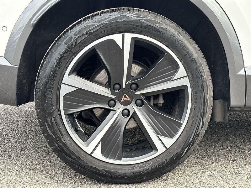 Cupra Formentor (2024) 1.5 TSI DSG - fotka 26 z 29