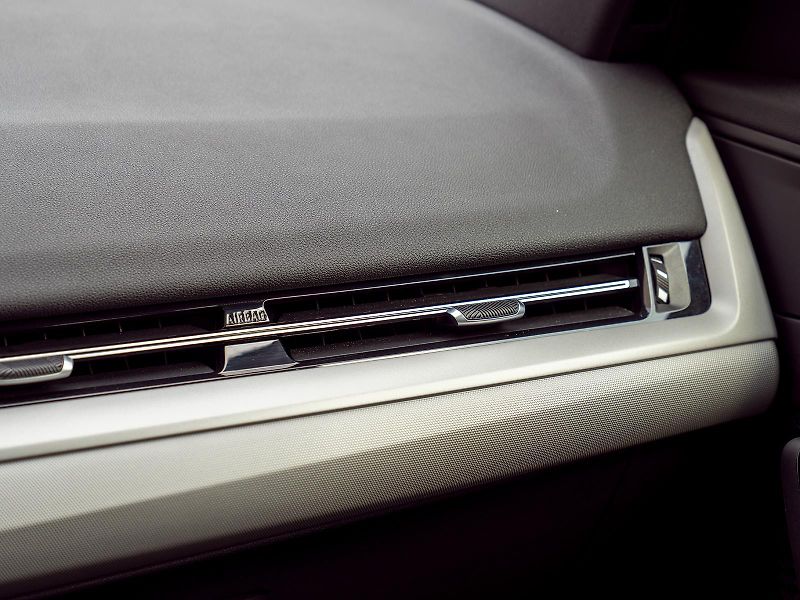 BMW X1 xDrive20d (U11) - fotka 11 z 31