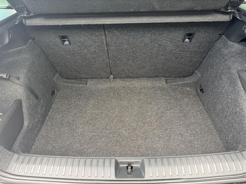 Škoda Kamiq (2021) 1.0TSi DSG Style, Kamera, ACC  - fotka 21 z 43