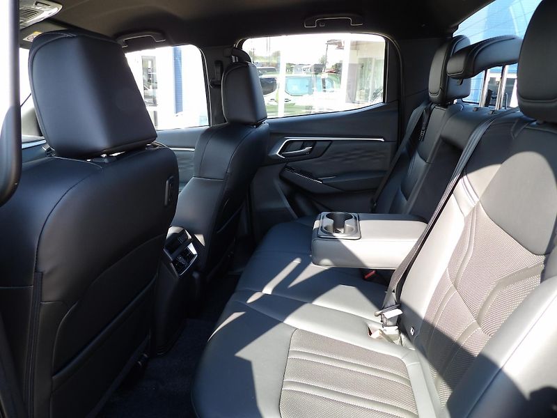Isuzu D-Max (2026) LSE 2.2L 163K 4x4 8st. A/T - fotka 15 z 51