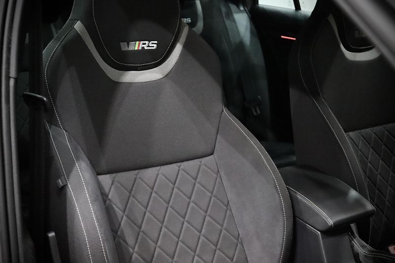 Škoda Octavia 3 FL 2.0 TSI 180 kW DSG RS - fotka 18 z 43