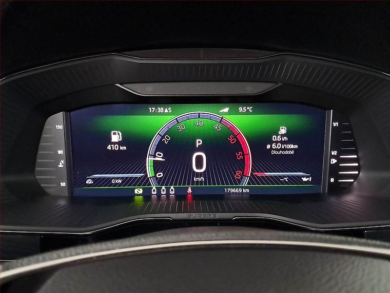 Škoda Superb (2022) 2.0 TDI - fotka 11 z 24