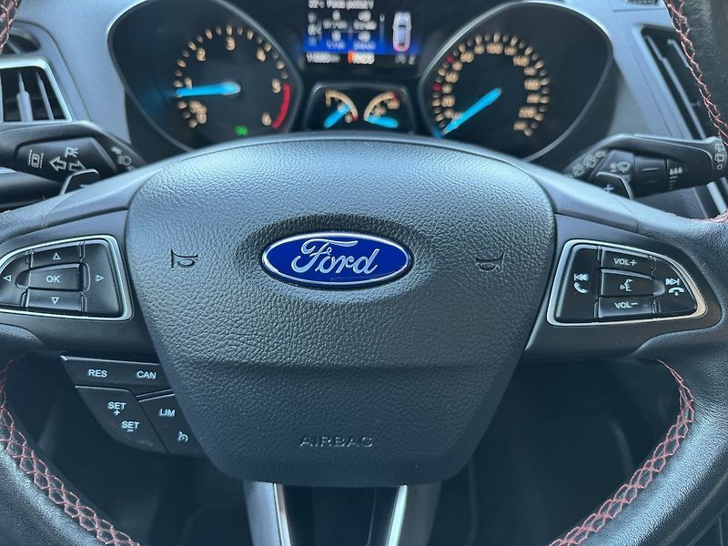 Ford Kuga (2019) 2.0 TDCi ST-Line Xenony AT - fotka 8 z 48