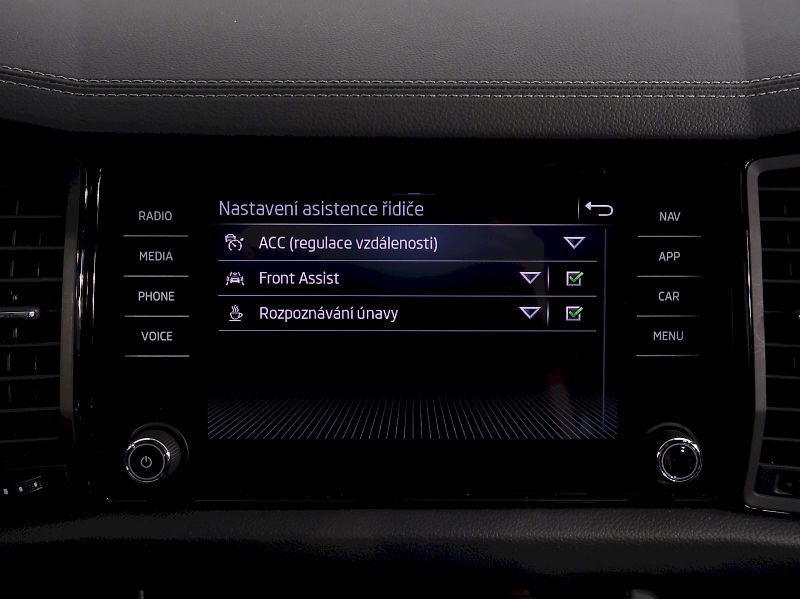 Škoda Kodiaq (2023) SPORTLINE 2.0TSI 140KW 4x4 DSG - fotka 30 z 42