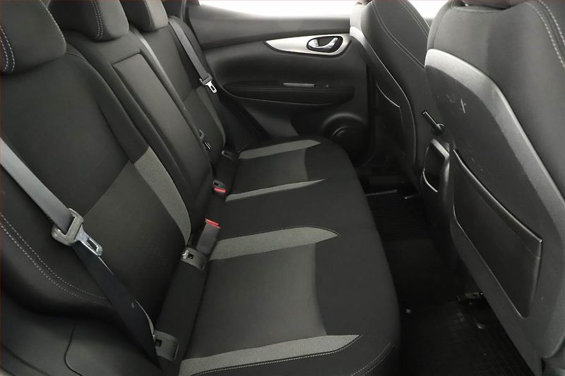 Nissan Qashqai (2018) 1.2 DIG-T, Navi, Tempomat - fotka 9 z 26