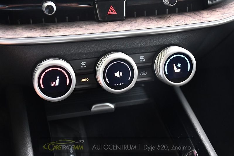 Škoda Superb 2.0TDi 142kW L&K 4x4 - fotka 33 z 61