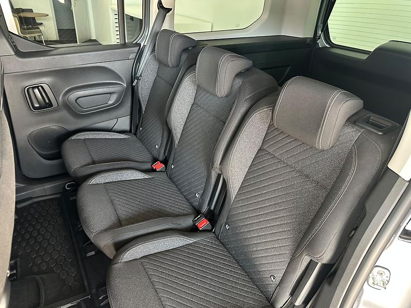 Peugeot Rifter (2026) LONG ALLURE BlueHDi 130 EAT8 - fotka 8 z 19