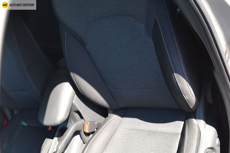 Hyundai i30 1.0T-GDI SMART ALU16 - fotka 21 z 49