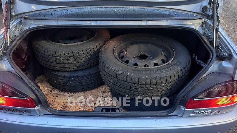 Peugeot 306 (2001) 2.0HDi, 2.maj,ČR, AC, výhřev - fotka 4 z 4