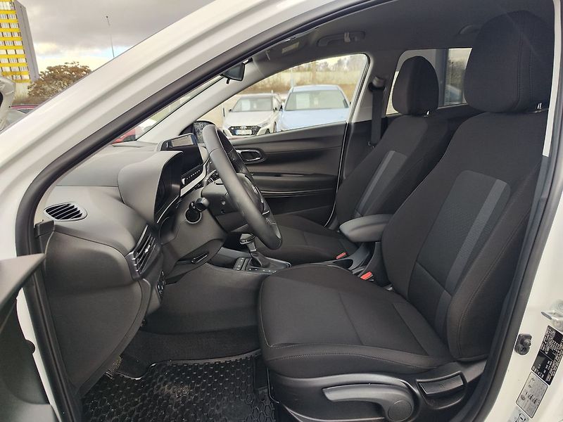 Hyundai i20 1.0 T-GDI/74kW Smart DCT - fotka 12 z 28