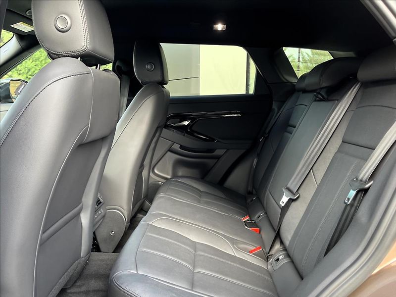 Land Rover Range Rover Evoque (2026) 2,0 D165 S AWD* - fotka 22 z 25