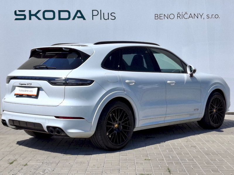 Porsche Cayenne (2023) GTS 4,0 338kW - fotka 2 z 35
