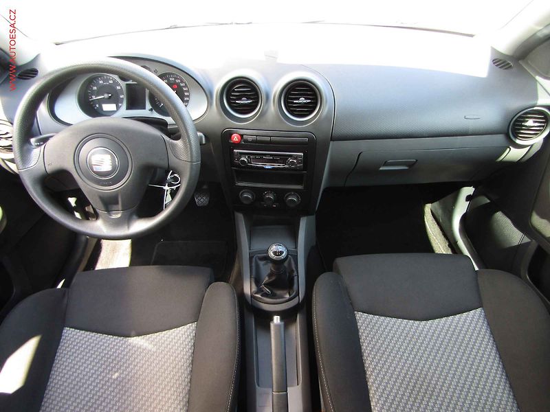 Seat Cordoba (2008) 1.4i, 1.maj,ČR, servis.kniha - fotka 8 z 15
