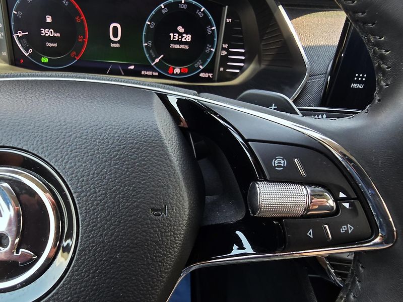 Škoda Octavia 2.0TDI 110KW DSG STYLE+ MATRIX - fotka 37 z 39