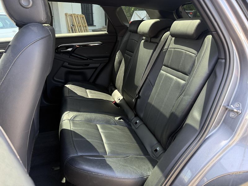 Land Rover Range Rover Evoque 2.0D R-Dynamic SE - fotka 18 z 23
