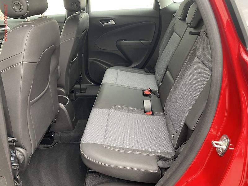 Opel Crossland (2023) 1.2 T, Elegance, LED, kamera - fotka 10 z 17