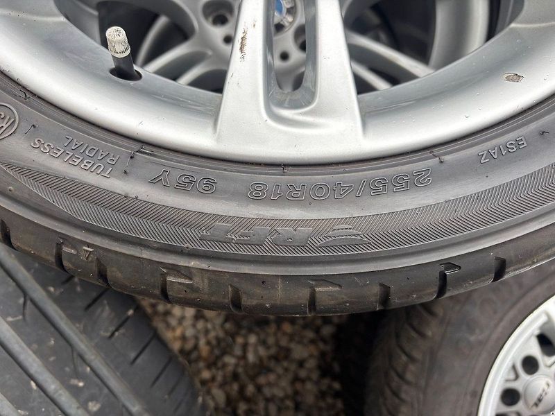 BMW Řada 5 (2011) alu F10 M-sport, dvojrozmě - fotka 4 z 4