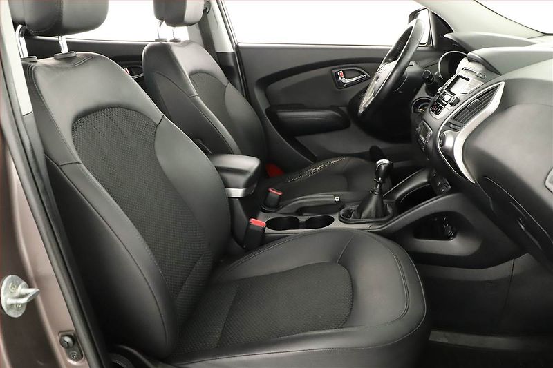 Hyundai ix35 (2012) 1.7 CRDi, nová STK, Tažné - fotka 7 z 14
