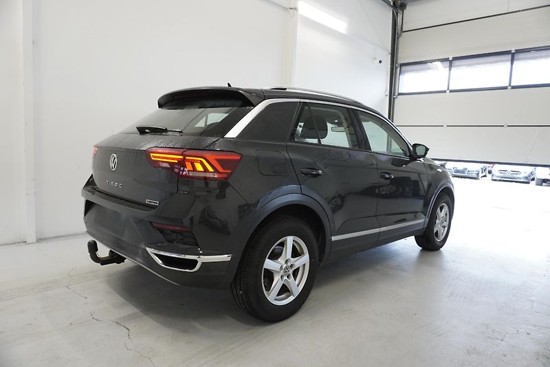 Volkswagen T-Roc 2.0 TDI  4MOTION DSG - fotka 20 z 27