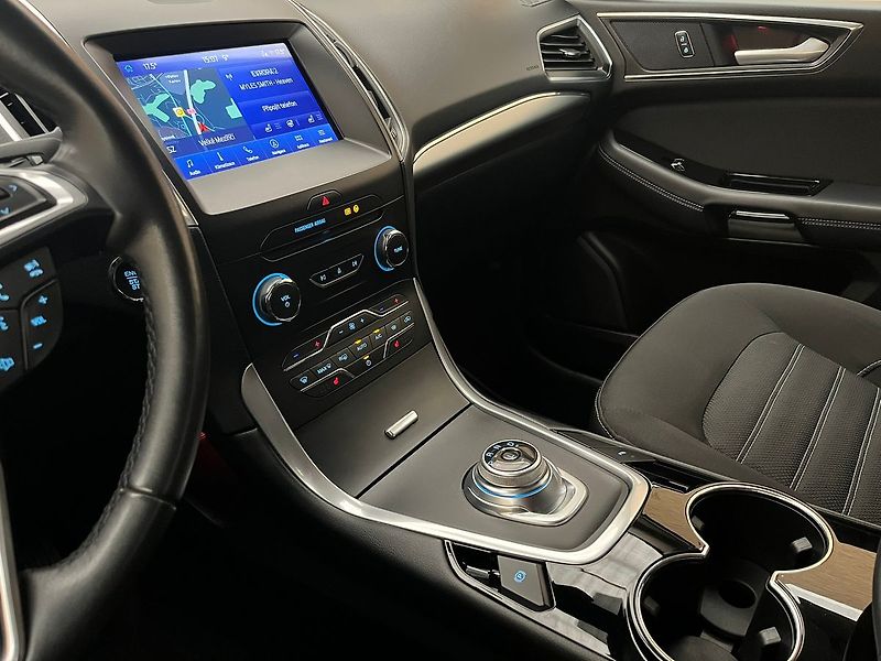 Ford Galaxy 2.5 HEV TITANIUM LED 7míst - fotka 21 z 66