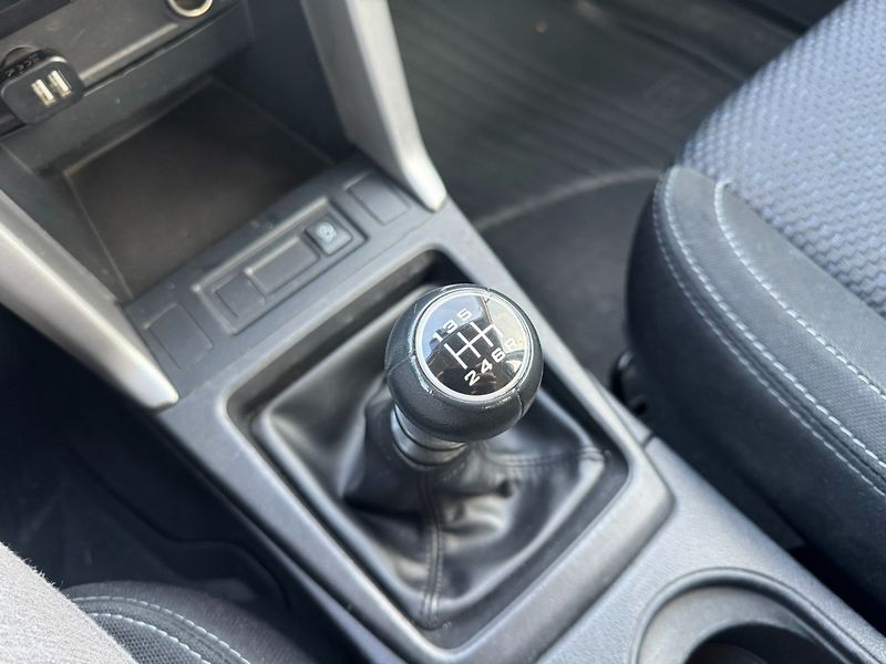 Subaru Forester (2014) 4x4 2,0i 110KW STK ITÁLIE - fotka 30 z 44