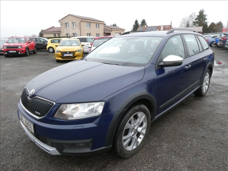 Škoda Octavia 2,0 TDi SCOUT,4x4,2x kola,DPH - fotka 3 z 37