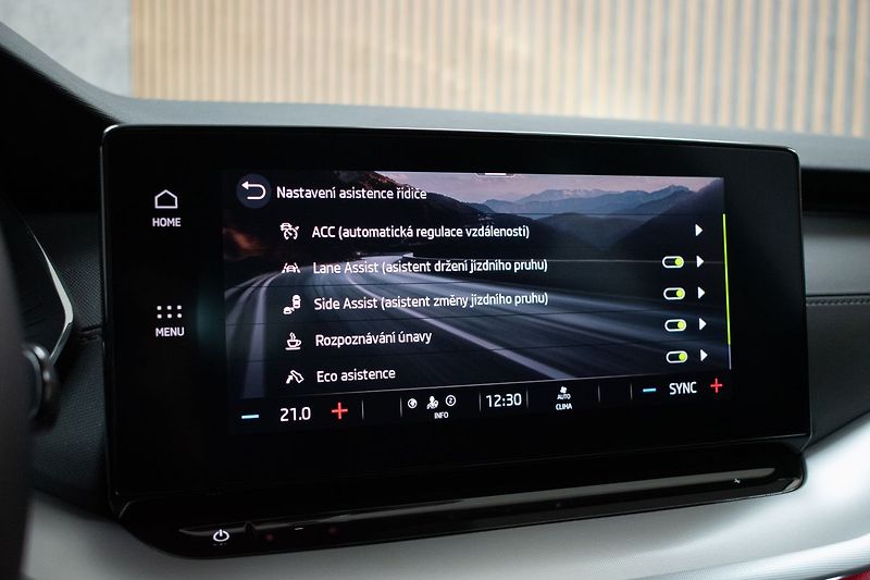 Škoda Octavia 2.0 TDI DSG*MASÁŽE*ACC*DPH* - fotka 25 z 38