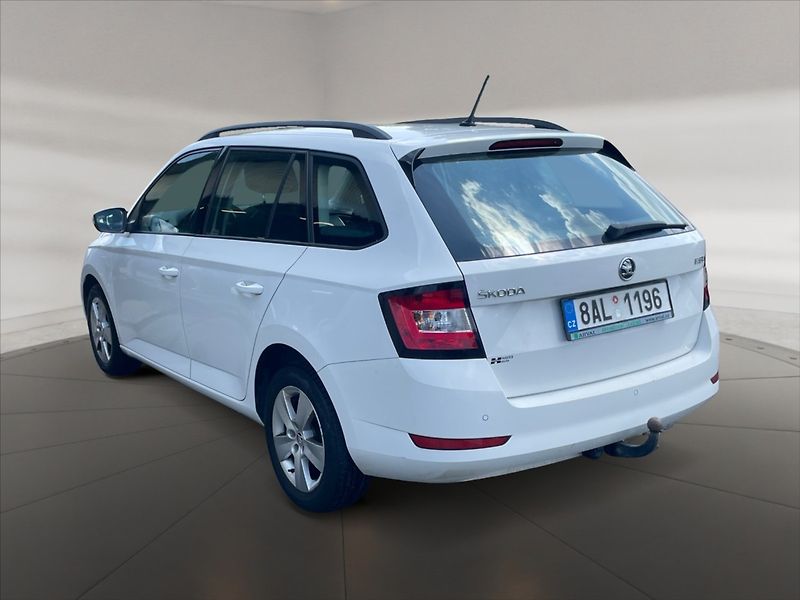 Škoda Fabia 1,0 TSI 81 Ambition - fotka 4 z 11