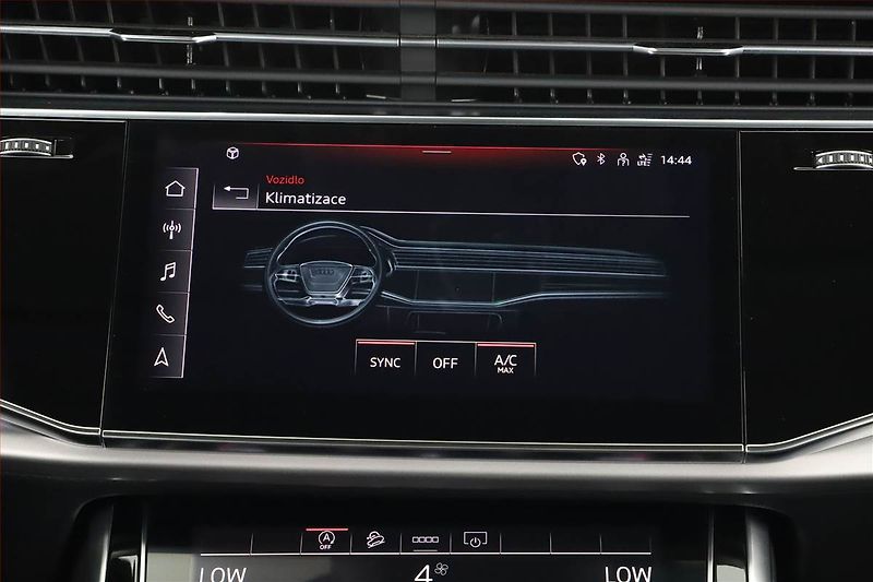Audi Q8 (2023) 55 TFSI - fotka 17 z 20
