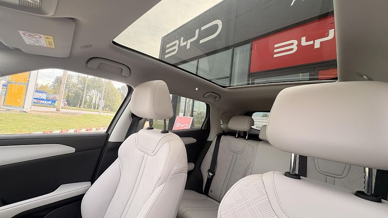 BYD ATTO 2 DM-i (2026) Boost - fotka 9 z 11