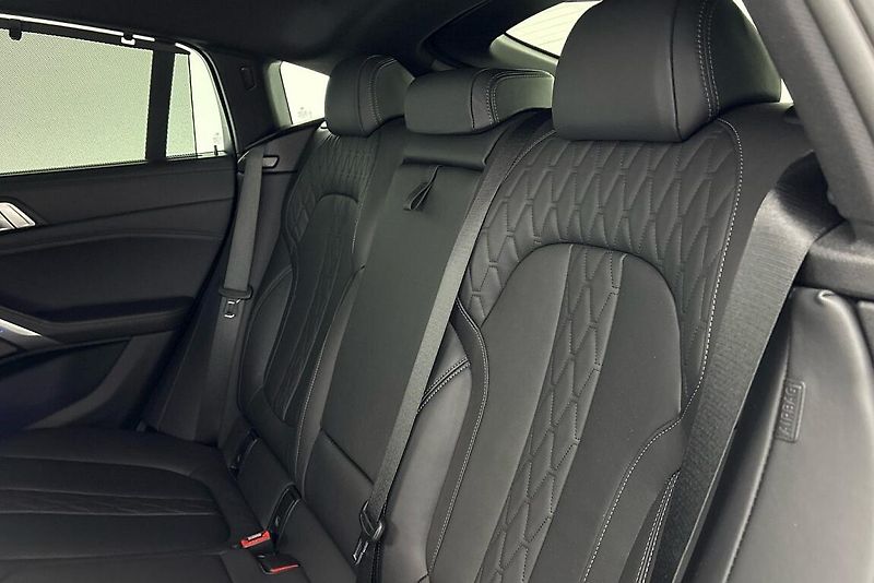 BMW X6 M50d - fotka 9 z 27