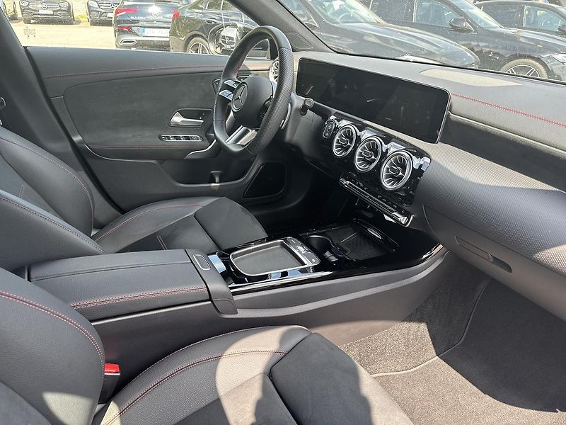 Mercedes-Benz CLA 200, 1.majitel, CZ - fotka 13 z 18