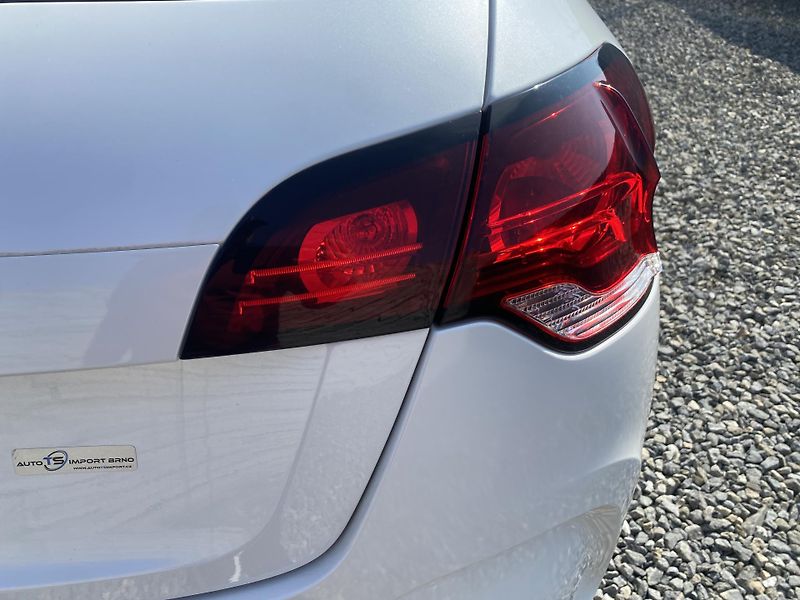 Citroën DS4 1.6i 16V 120PS EXCLUSIVE TOP!! - fotka 44 z 160