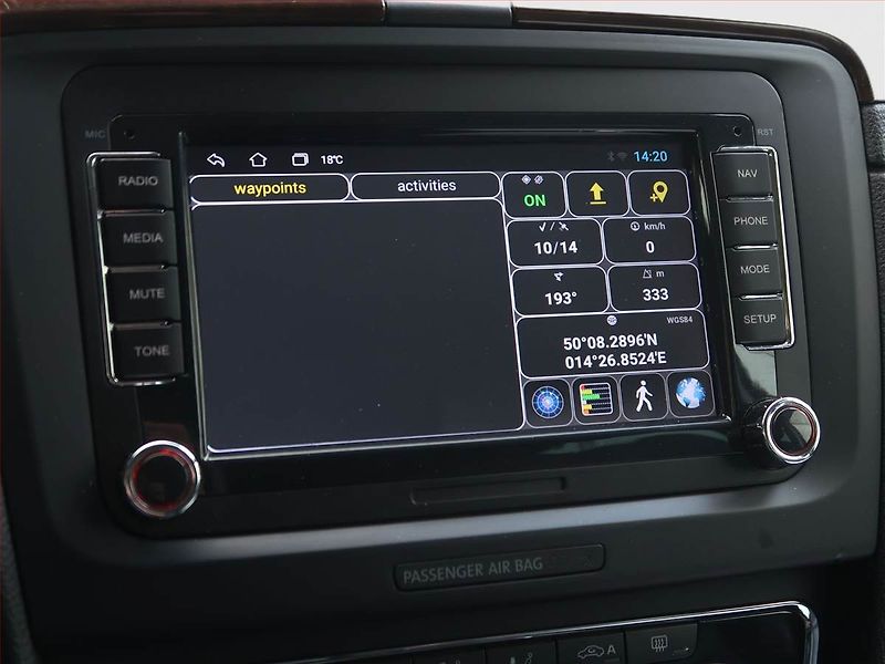 Škoda Superb (2014) 1.6 TDI, Xenony, Tempomat - fotka 13 z 16